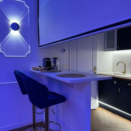 Evasio, Au Pied Du Chateau Fort, Parking Prive * Sedan