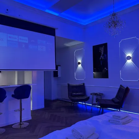 Apartment Evasio, Au Pied Du Chateau Fort, Parking Prive