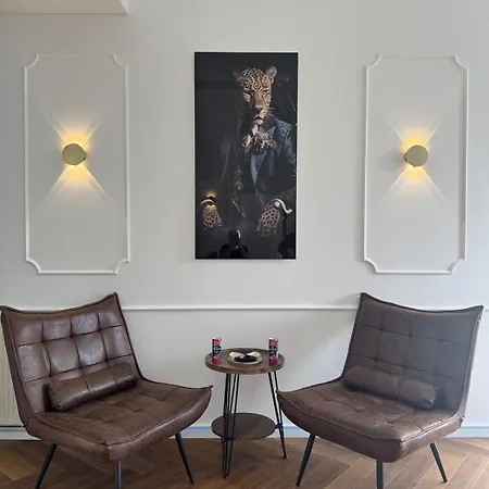 Evasio, Au Pied Du Chateau Fort, Parking Prive