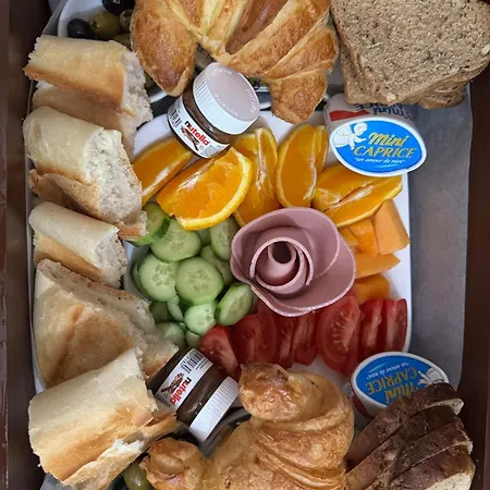 Evasio, Au Pied Du Chateau Fort, Parking Prive Appartement Sedan