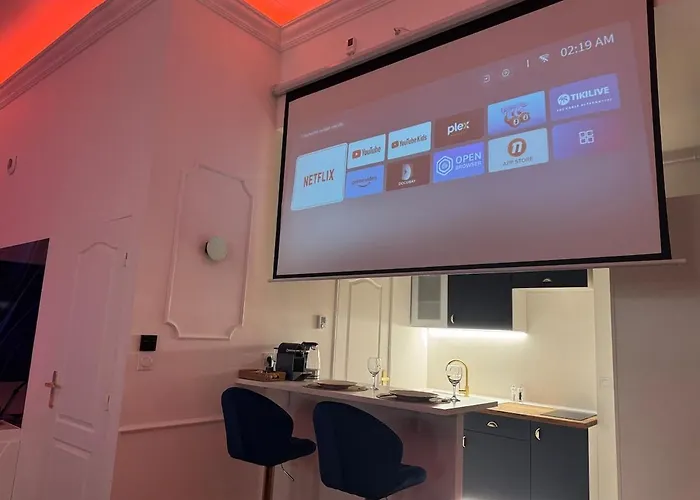 Evasio, Au Pied Du Chateau Fort, Parking Prive