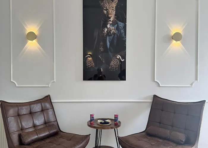 Evasio, Au Pied Du Chateau Fort, Parking Prive